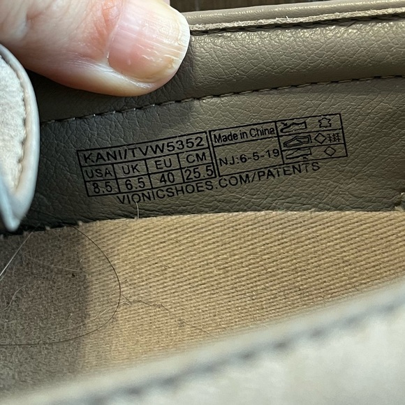 Vionic Womens Midi Perforated Grey Nubuck Casual
Slip On Shoes Size 8.5 - Picture 4 of 8